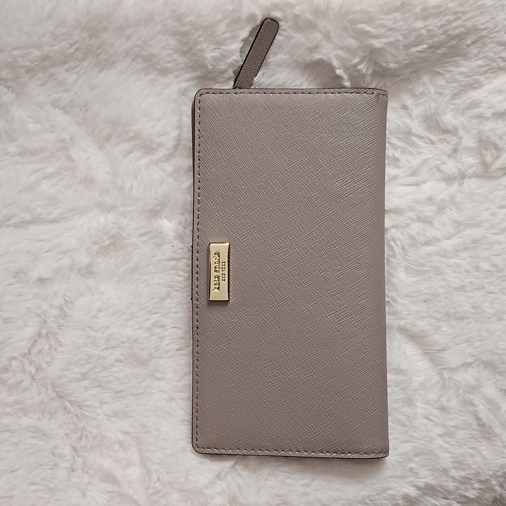 Kate Spade Grey/Taupe Leather Wallet